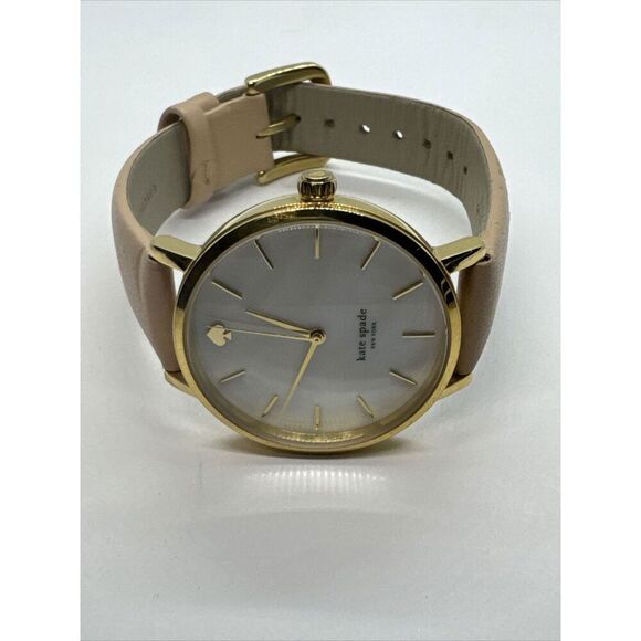 Kate Spade New York Metro 0073 Women\'s Beige Leather Analog Quartz Watch JNA510
